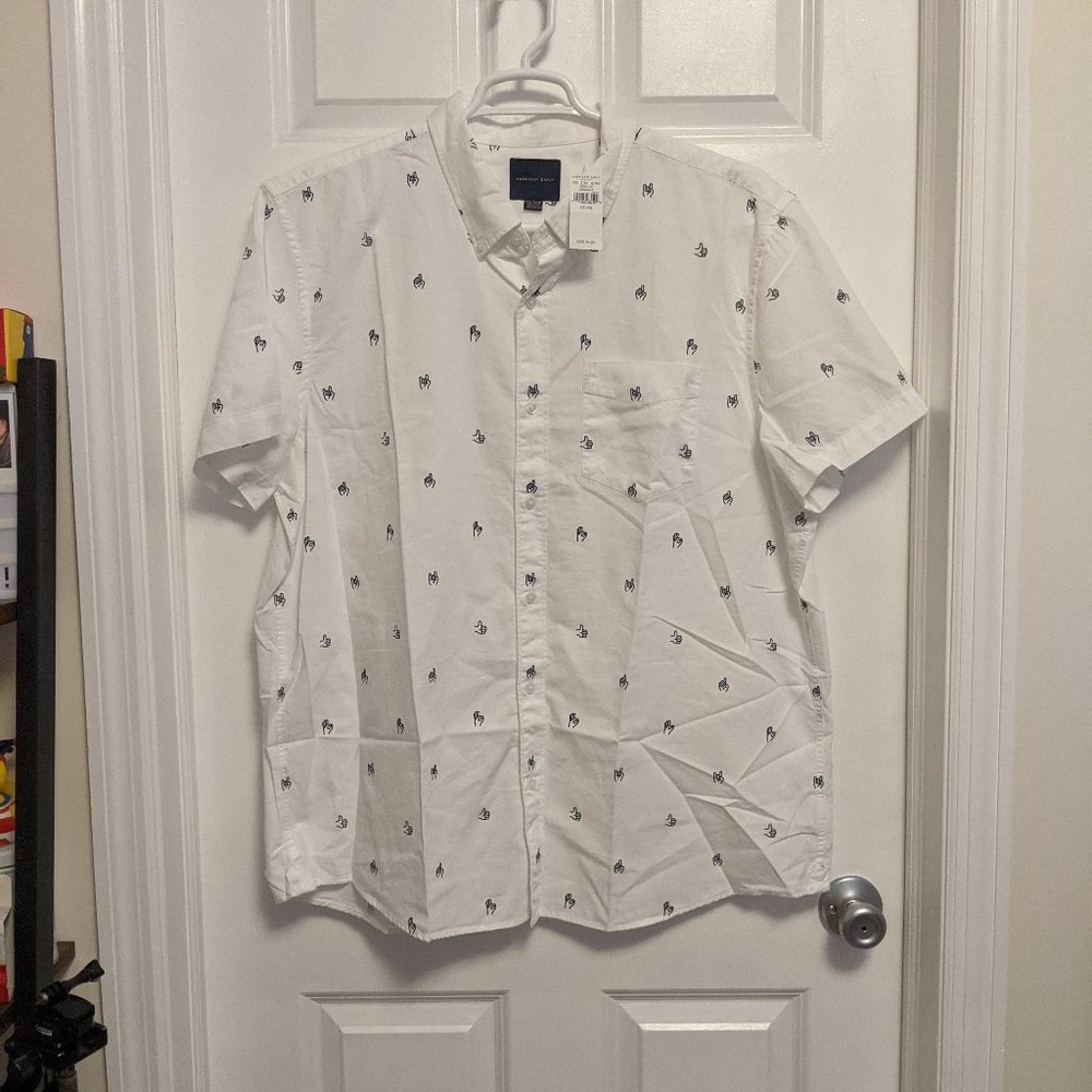 American Eagle AE Button Down Short Sleeve shirt "Little Hands De…